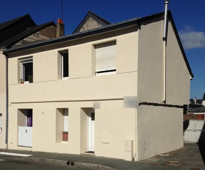 Maison après ravalement de façade par ID Peinture à Angers